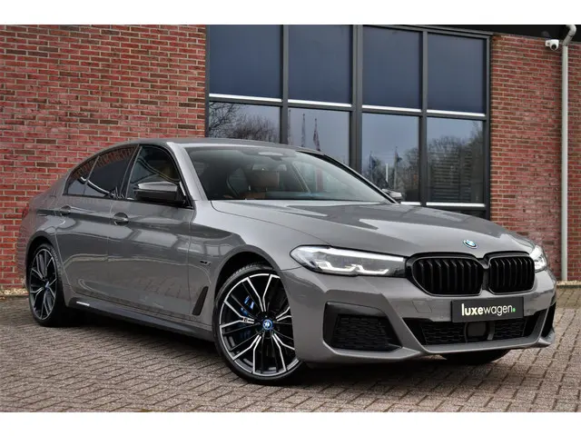 BMW 5 Serie 545e xDrive M-Sport 2022 Hybride Benzine 19