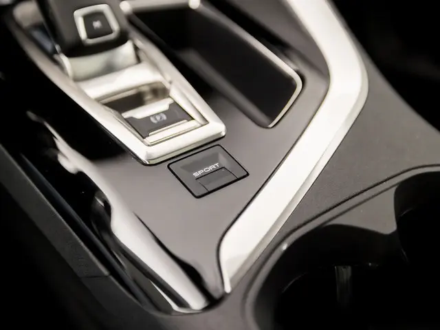 Peugeot 5008 1.2 PureTech Sport 7 Persoons 2020 Benzine 33