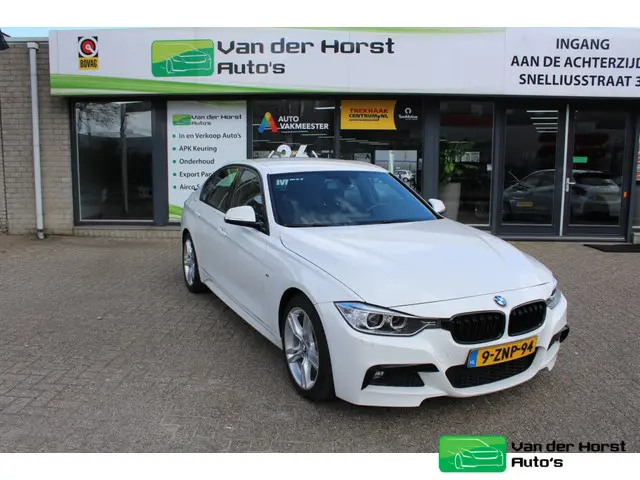 BMW 3 Serie 316i Executive 2015 Benzine