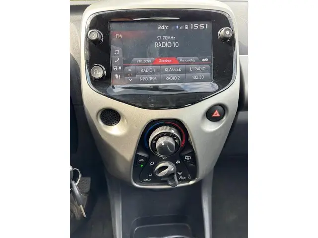 Peugeot 108 1.2 Roland Garros 2014 Benzine 11