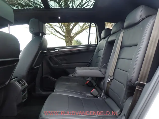 Volkswagen Tiguan Allspace 1.5 TSI R-LINE 2021 Benzine 12
