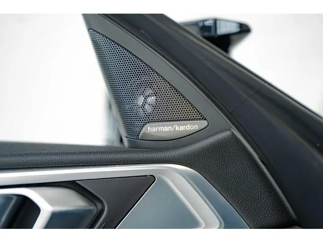 BMW M4 Cabrio xDrive Competition 2022 Benzine 45