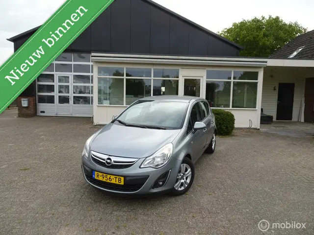 Opel Corsa 1.2 EcoFlex Selection 2013 Benzine