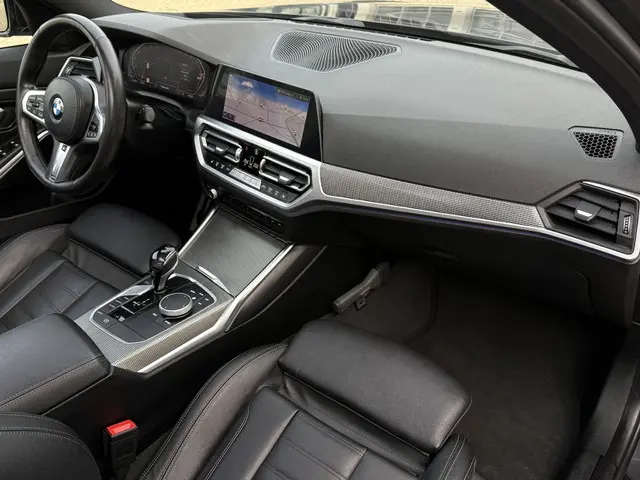 BMW 3 Serie 320i 2021 Benzine 6