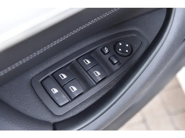 BMW X1 sDrive20i 2015 Benzine 11