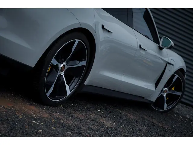 Porsche Taycan 79 kWh 2021 Elektrisch 25