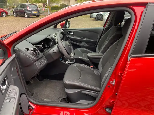 Renault Clio 0.9 TCe Zen Navigatie 2017 Benzine 6