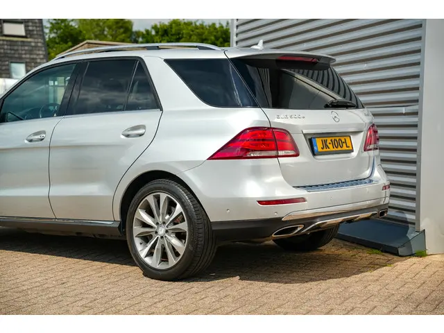 Mercedes-Benz GLE 500 e 4MATIC 2015 Hybride Benzine 33