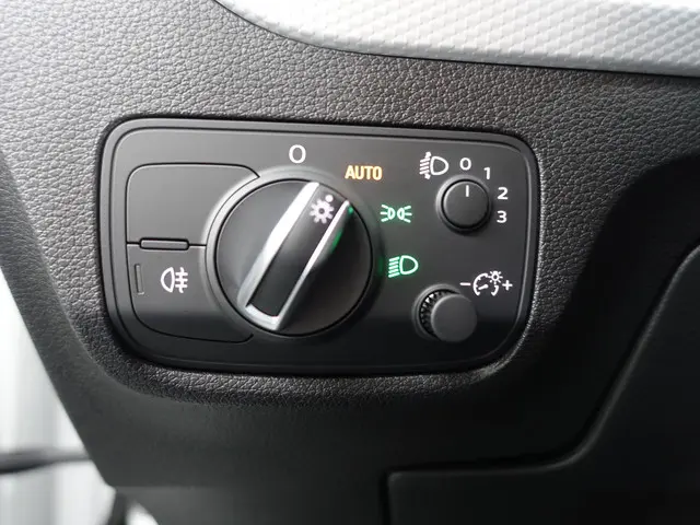 Audi Q2 1.0 TFSI S-line Aut- 2018 Benzine 20
