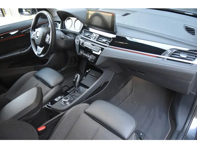 BMW X1 sDrive20i 2019 Benzine 13