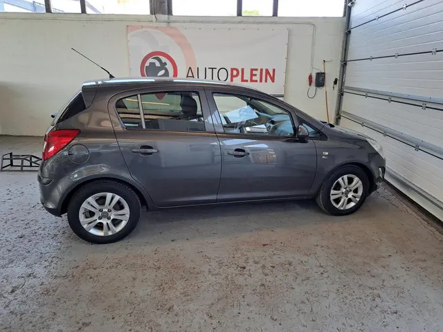 Opel Corsa 1.2 EcoFlex Selection 2012 Benzine 5