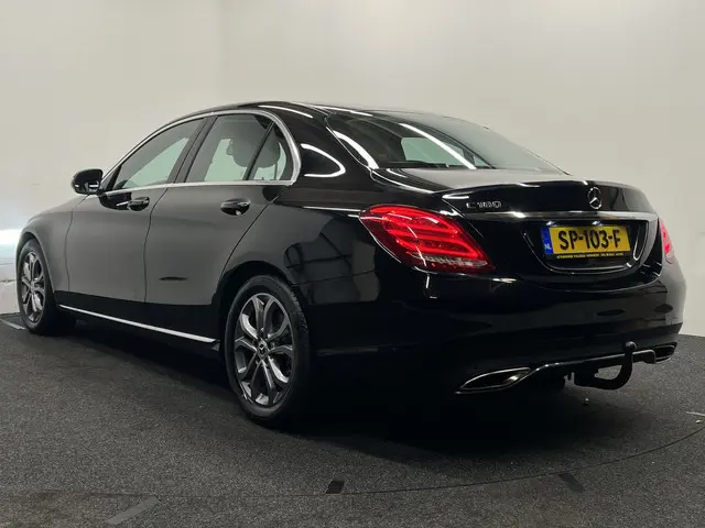 Mercedes-Benz C-Klasse 180 Premium 2018 Benzine 5