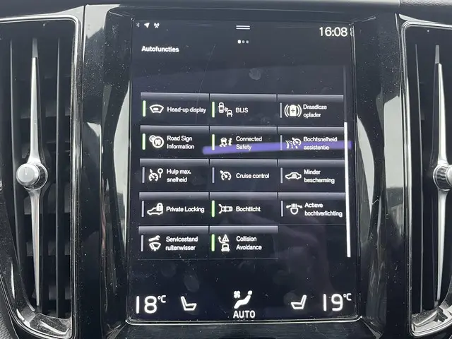 Volvo XC60 2.0 B4 R-Design 2021 Benzine 32