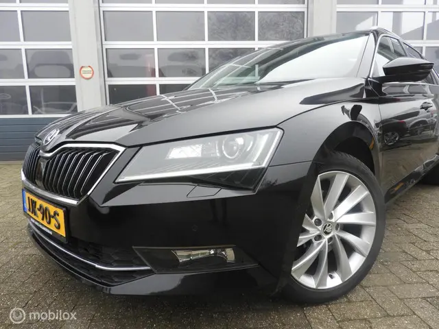 Škoda Superb Combi 1.8 TSI Business 2016 Benzine 2