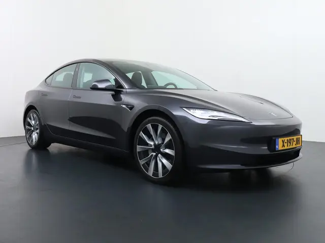 Tesla Model 3 Long Range AWD 78 kWh 2023 Elektrisch 2