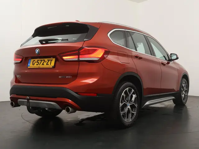 BMW X1 sDrive20i VDL Nedcar Edition 2020 Benzine 9