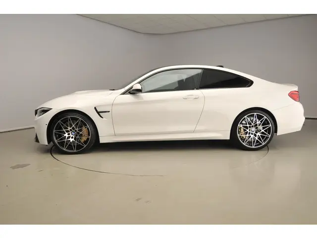 BMW M4 2