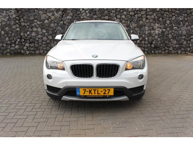 BMW X1 XDrive28i 245pk 4x4 High Executive 2013 Benzine 32