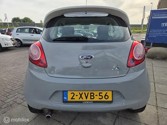 Ford Ka 1.2 Style start/stop AC/Dealer ond 2014 Benzine 5