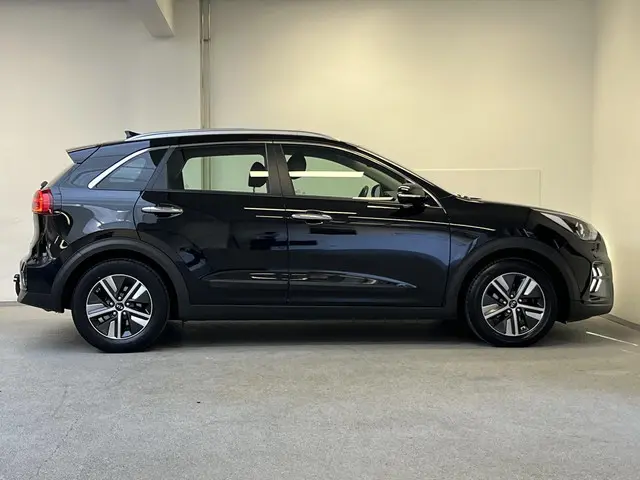 Kia Niro 1.6 GDi Hybrid DynamicLine 2020 Hybride Benzine 8