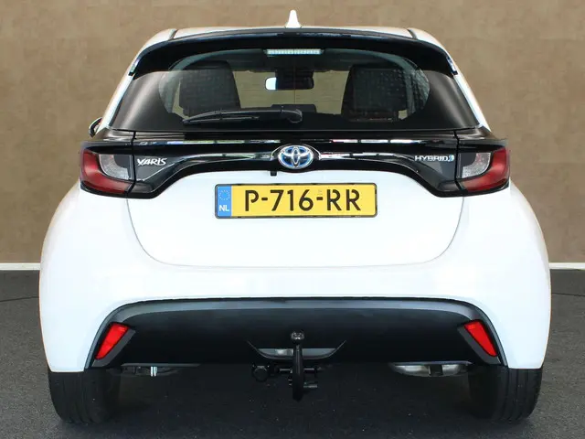 Toyota Yaris 1.5 Hybrid Active 2022 Hybride Benzine 6