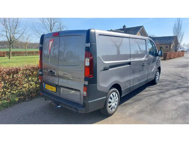 Renault Trafic 1.6 dCi T29 L2H1 Comfort 2019 Diesel 2