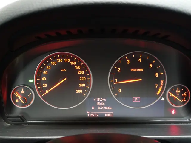 BMW 5 Serie F10 520i High Exe M Sport Aut- 2013 Benzine 19