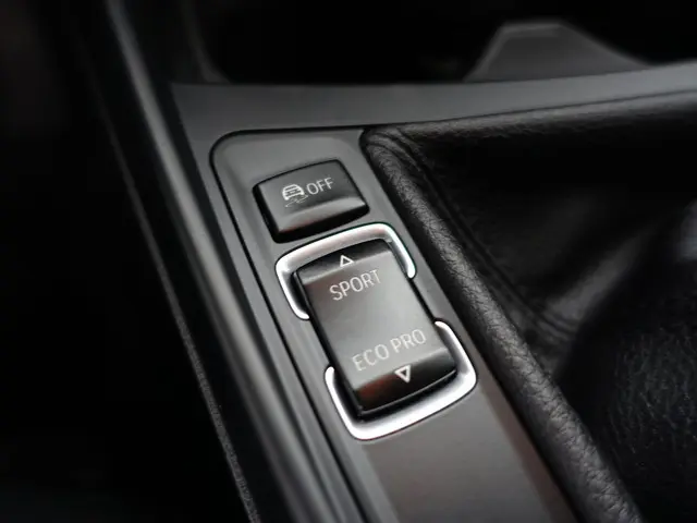 BMW 1 Serie 114i EDE High Executive 2013 Benzine 14