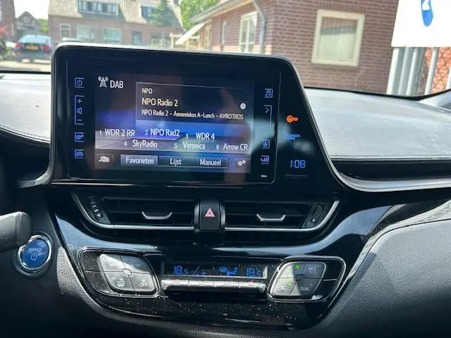 Toyota C-HR 1.8 Hybrid Dynamic 2017 Hybride Benzine 10