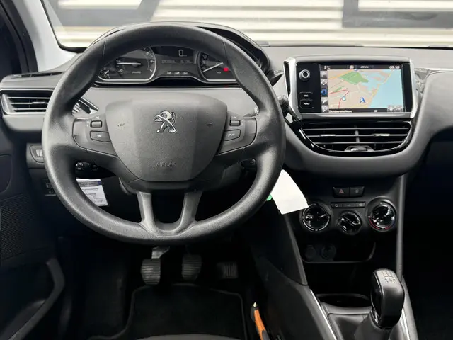 Peugeot 208 2