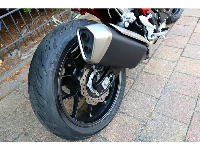 Honda CB 750 HORNET | CB 750 ABS 2024 Benzine 16