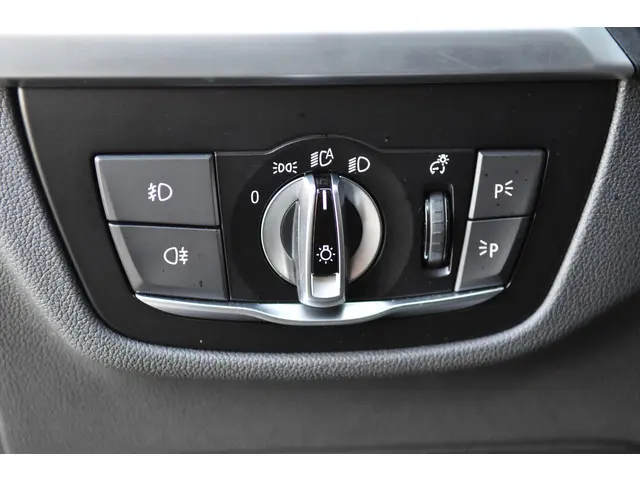 BMW X3 xDrive20i High Executive 2018 Benzine 11