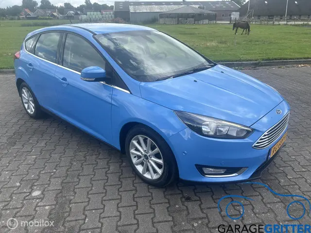 Ford Focus 1.5 Titanium 2017 Benzine 2