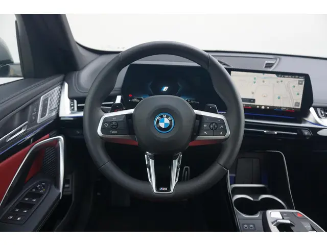 BMW X1 xDrive25e 2025 Hybride Benzine 9