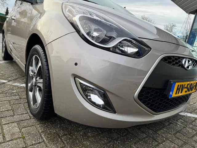 Hyundai ix20 1.6i Go! 2016 Benzine 8