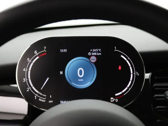 MINI 5-Deurs One 2022 Benzine 16