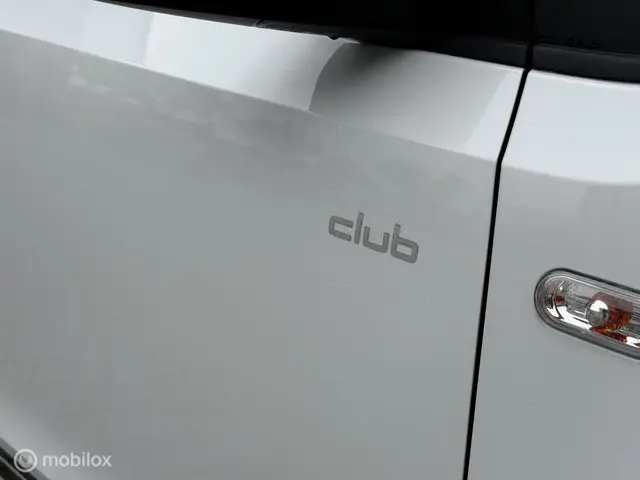 Volkswagen up! 1.0 high up! BlueMotion 2015 Benzine 7