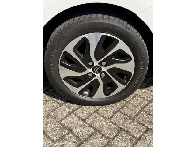 Citroën DS3 1.6 e-HDi So Chic 2014 Diesel 27