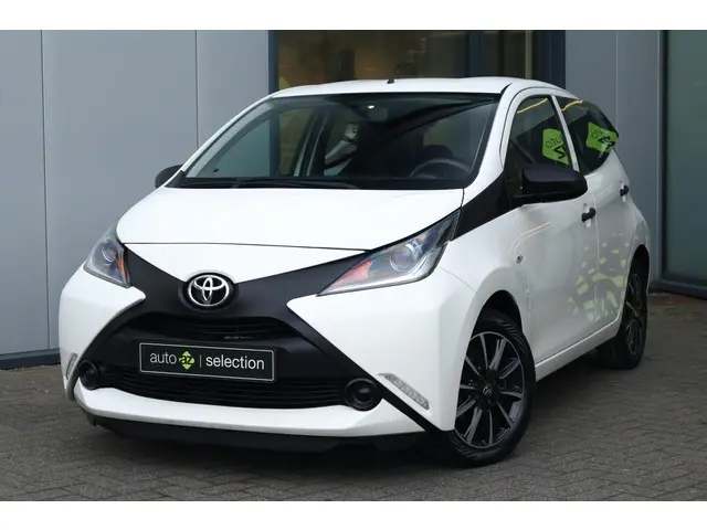 Toyota Aygo 1.0 VVT-i x-fun 2017 Benzine 31