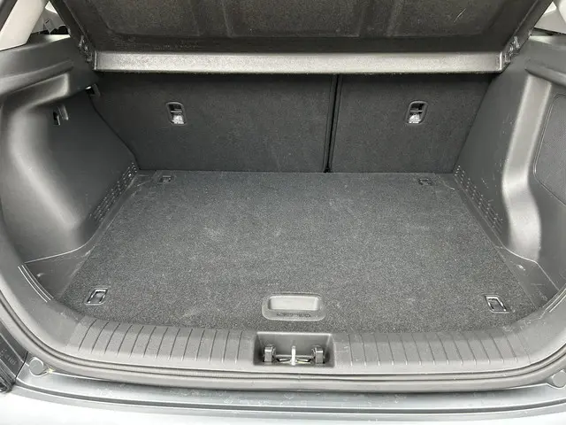 Hyundai Kona 1.6 GDI HEV Fashion 2022 Hybride Benzine 11