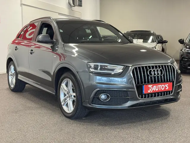 Audi Q3 2.0 TFSI quattro Pro Line S 2014 Benzine 8