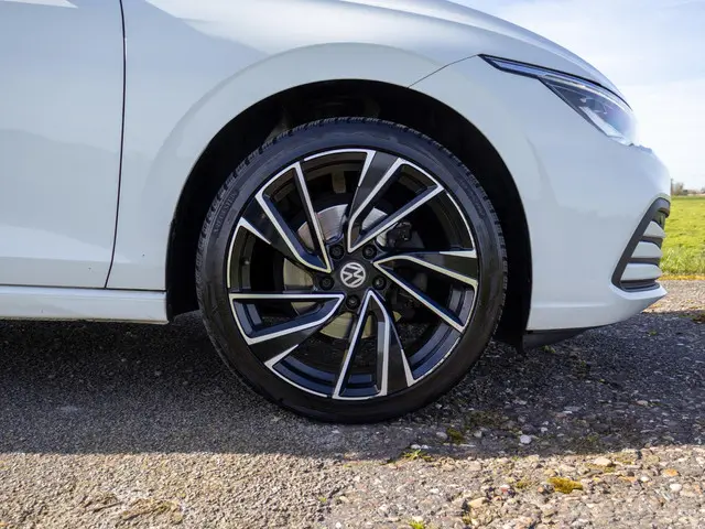 Volkswagen Golf 1.5 TSI Life 2020 Benzine 17