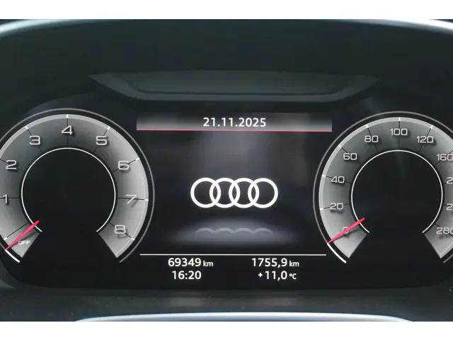Audi Q3 35 TFSI Advanced edition 2024 Benzine 17