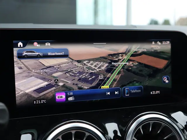 Mercedes-Benz B-Klasse 180 AMG Line 2025 Benzine 26