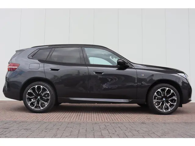 BMW X3 30e xDrive 2025 Hybride Benzine 4