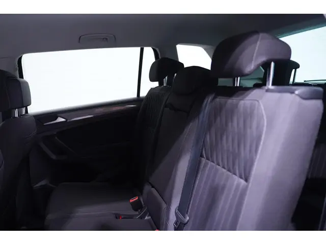 Volkswagen Tiguan Allspace 1.5 TSI Life 7p. 2023 Benzine 35