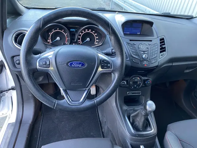 Ford Fiesta 1.0 EcoBoost ST Line 2017 Benzine 4