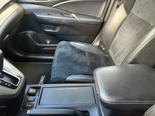 Honda CR-V 2.0 AWD Executive 2013 Benzine 38