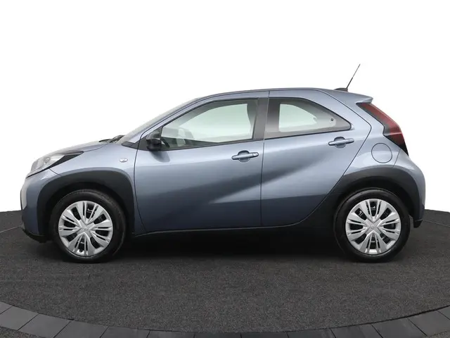 Toyota Aygo X 1.0 VVT-i MT Play 2024 Benzine 3