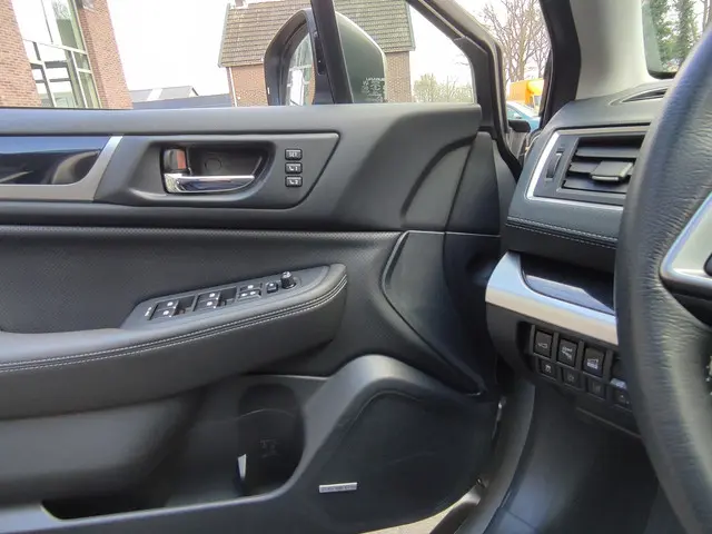 Subaru Outback 2.5i Premium 2018 Benzine 21